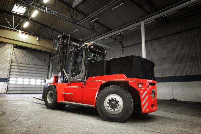 Kalmar unveils Fully Electric Medium-Range Forklift